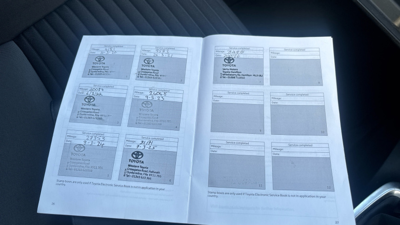 Toyota Yaris 1.5 VVT-i Icon Tech 5dr Petrol Hatchback